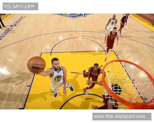 恩比德三节高效发威15投11中轻松斩获30分7篮板6助攻表现惊艳